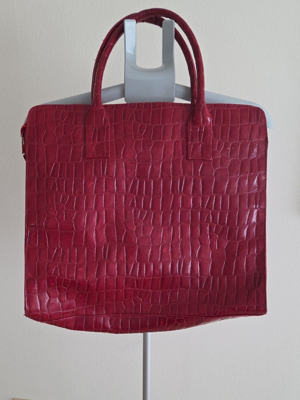 Murval Red Croc-Embossed Laptop Tote